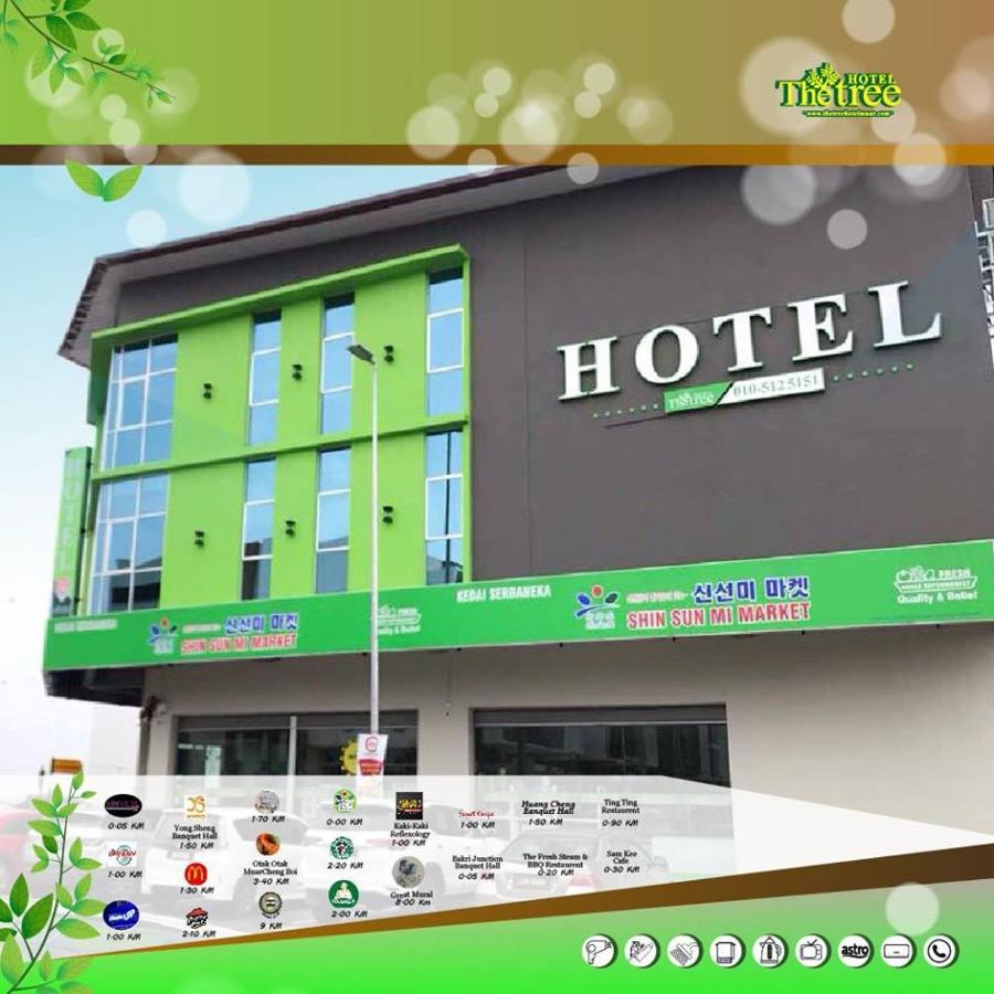 The Tree Hotel Muar Exterior photo